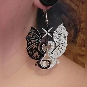Black & White Dragons Earrings New